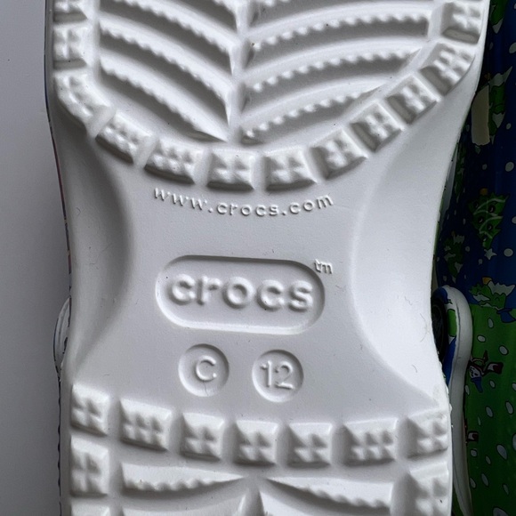 NWT Crocs x Vineyard  Vines Kids’ Crocs™ Holiday Patchwork Clogs SZ-C12 - Picture 14 of 15